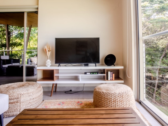 Beachfront Oasis · 2BR Villa Marina