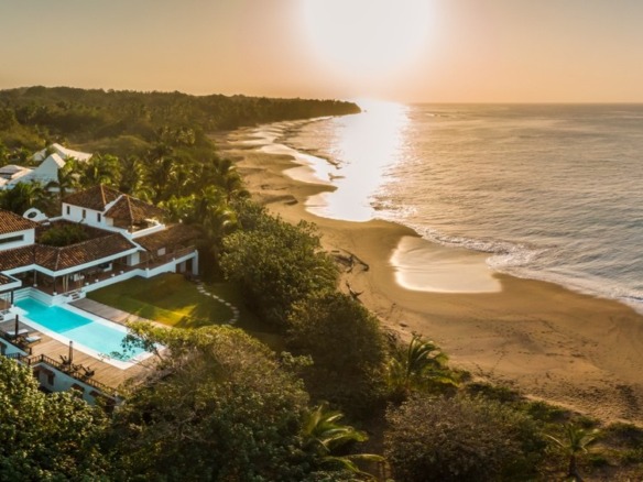 🐚Pedasi luxury 6 bedrooms Beachfront villa
