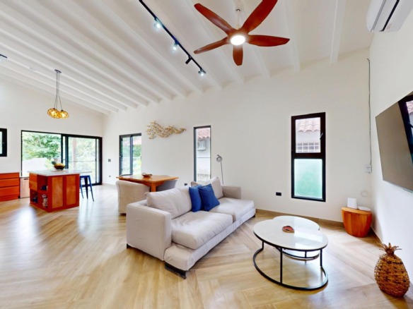  🐚Owner Finance Quality Home In Town