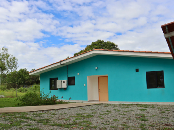 🐚Energy-Efficient Solar Home in Pedasí